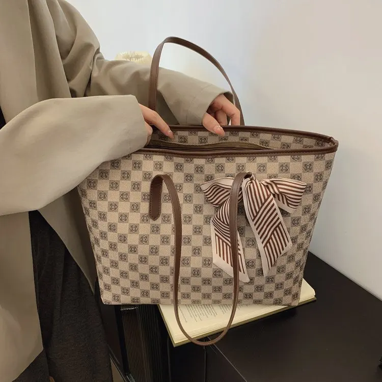 2025's Hottest Release! High - Quality Ladies' Tote Bag. A Fashion - Forward, Large - Capacity Shoulder Bag for Commuting
2025's Hottest Release! High - Quality Ladies' Tote Bag. A Fashion - Forward, Large - Capacity Shoulder Bag for Commuting