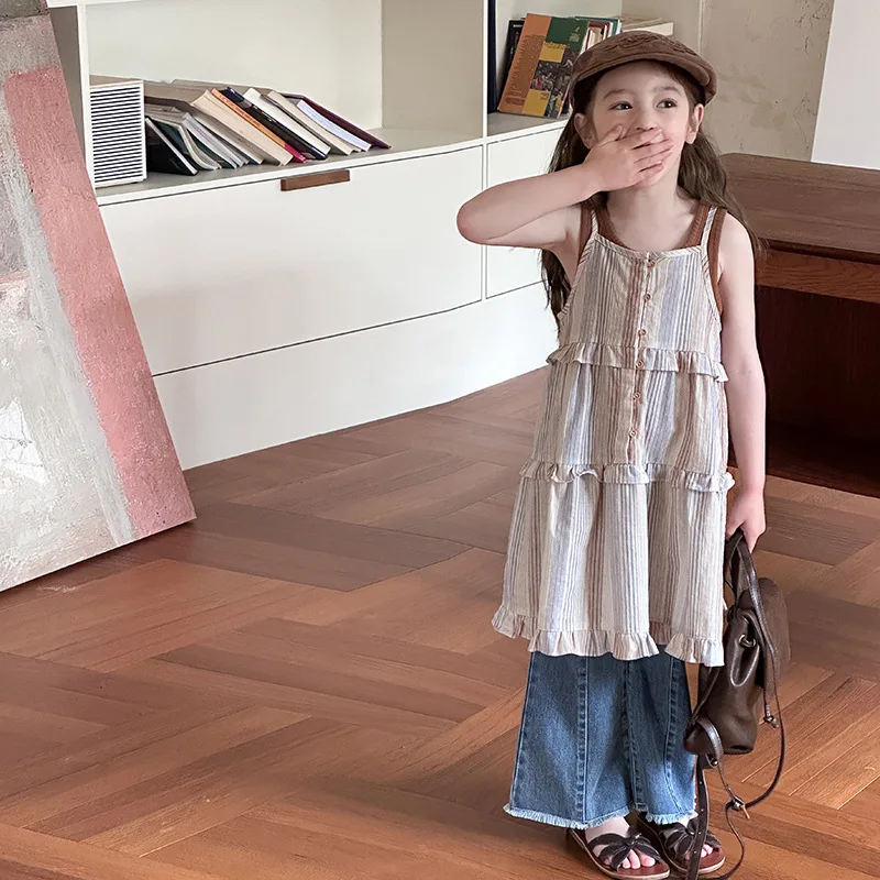 Children Sleeveless Striped Princess Dress 2025 Summer New Girls Forest Style Layered Lace Suspender Dress
Children Sleeveless Striped Princess Dress 2025 Summer New Girls Forest Style Layered Lace Suspender Dress