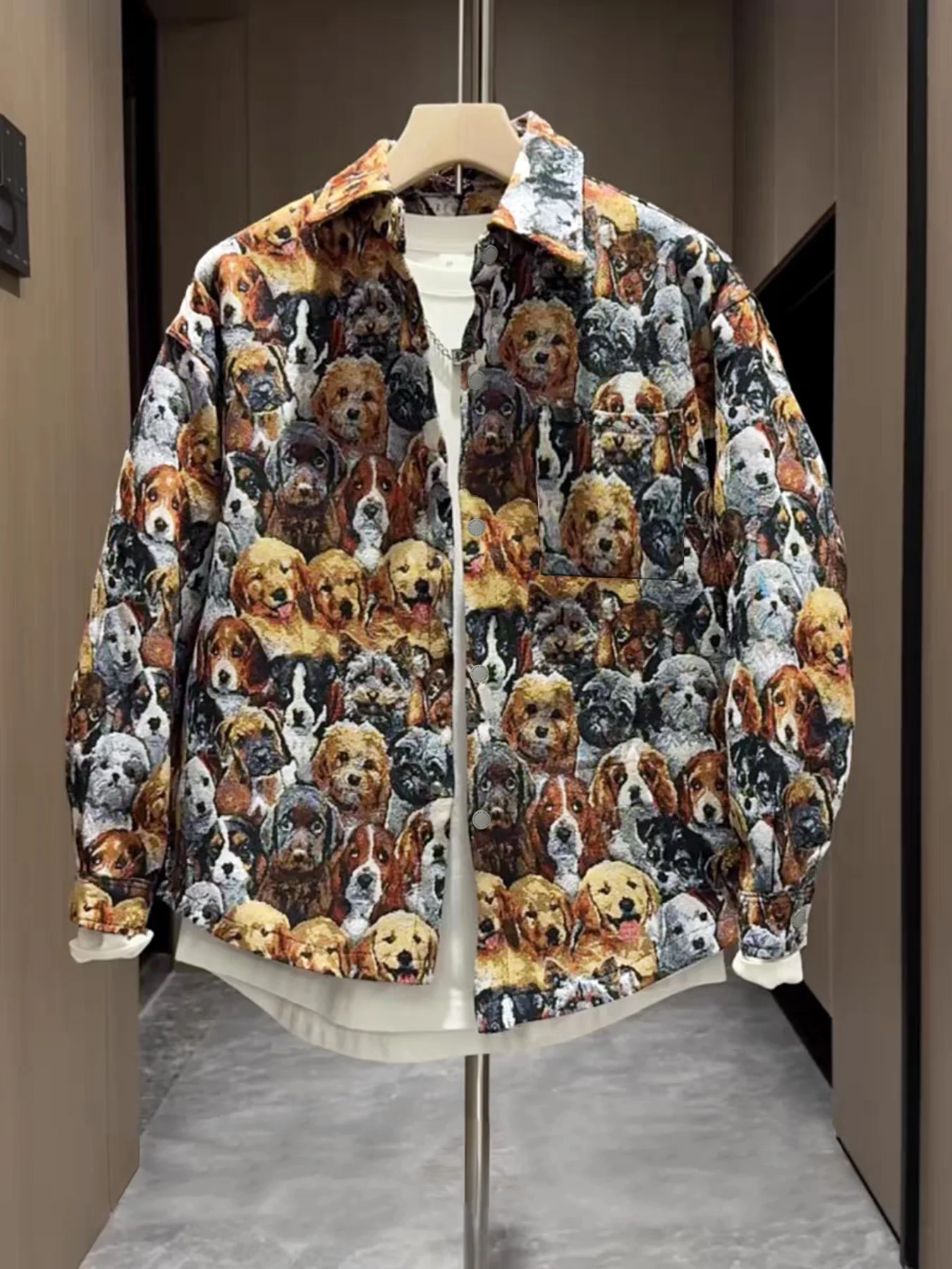 Spring and Autumn New Unisex Dog Pattern Knit Jacquard Polo Collar Jacket, Daily Commuter Jacket
Spring and Autumn New Unisex Dog Pattern Knit Jacquard Polo Collar Jacket, Daily Commuter Jacket
