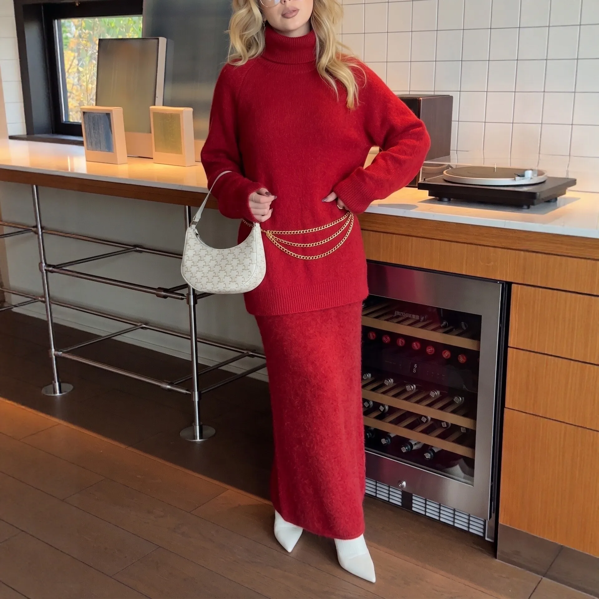 Autumn Female Knitwear Outfits Knit Sweater 2 Piece-Set Long Skirt Women Loose Turtleneck Pullover And Ribbed Skirt Sets
Autumn Female Knitwear Outfits Knit Sweater 2 Piece-Set Long Skirt Women Loose Turtleneck Pullover And Ribbed Skirt Sets