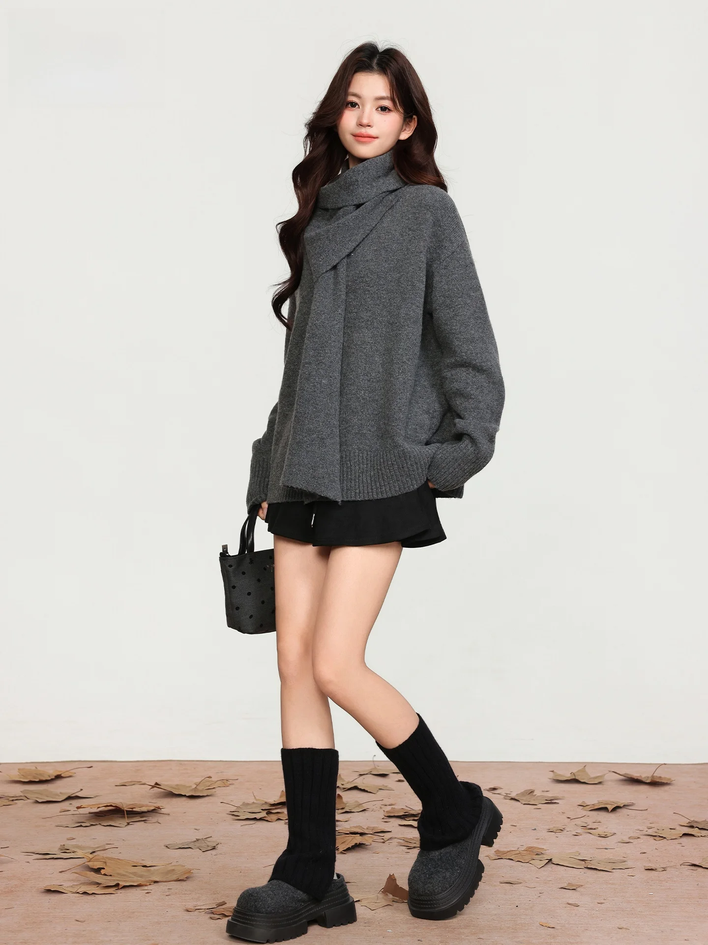 Korean Style Casual Knitted Sweater Women's Summer New Design Scarf Neckline Leisure Quality Top Long Sleeve Color
Korean Style Casual Knitted Sweater Women's Summer New Design Scarf Neckline Leisure Quality Top Long Sleeve Color