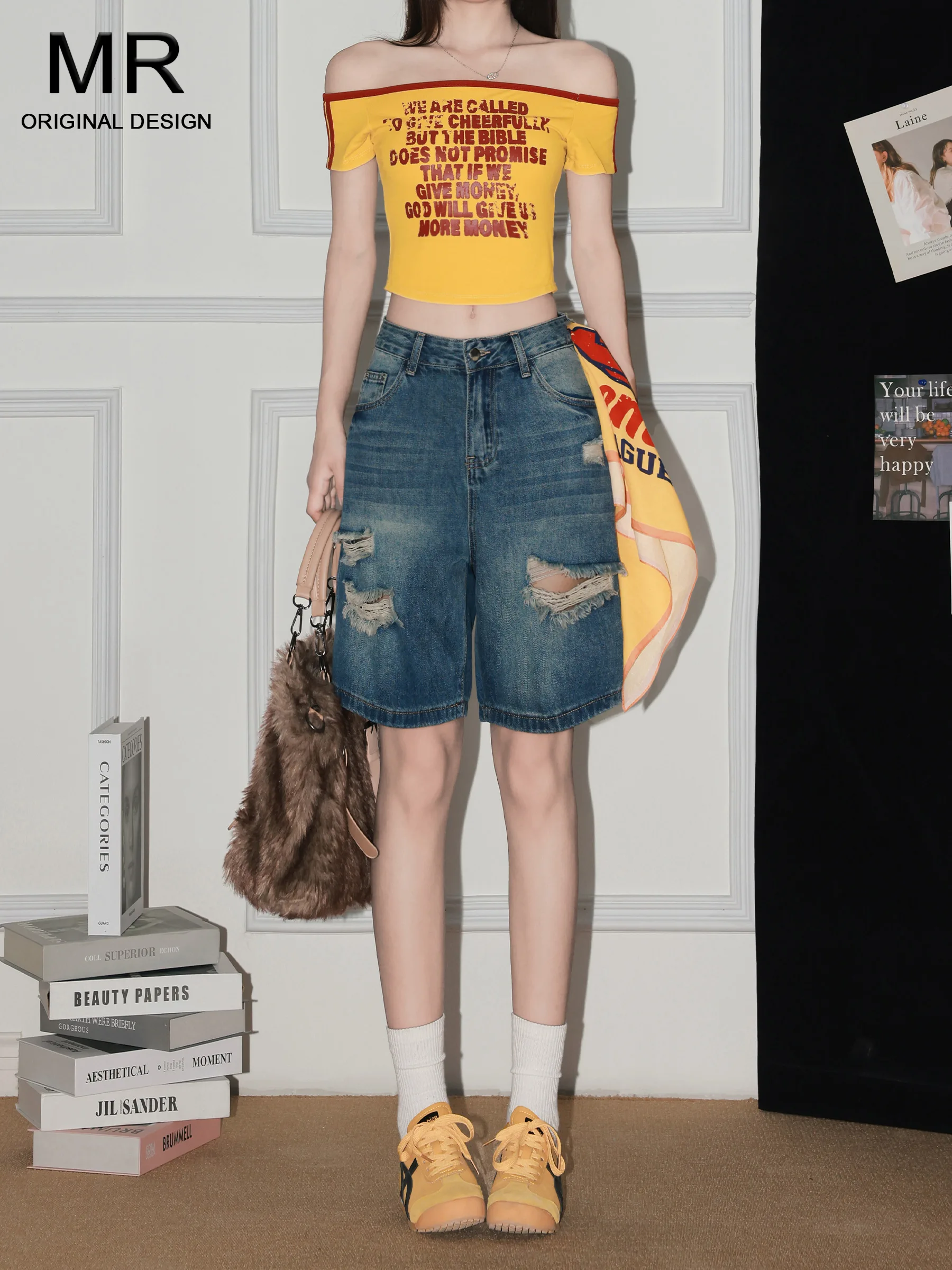 High Waist Five-Quarter Jeans Women's Summer New Loose Thin Worn Hole Small Size Wide Leg Medium Pants Deep Color Denim
High Waist Five-Quarter Jeans Women's Summer New Loose Thin Worn Hole Small Size Wide Leg Medium Pants Deep Color Denim
