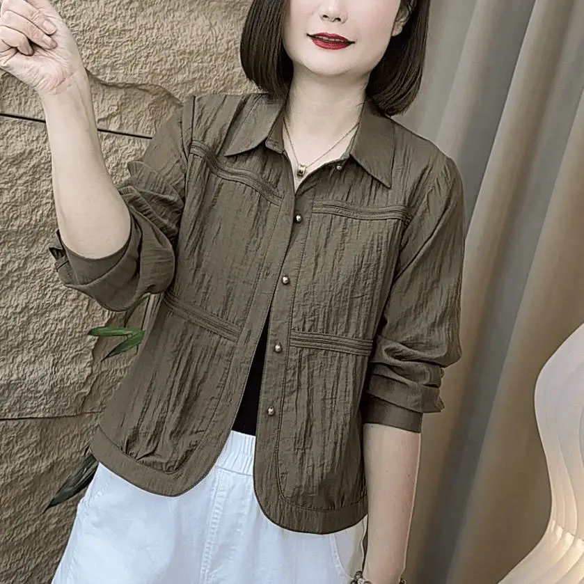 Long-sleeved shirt Dress for Women in Spring 2025 New a stylish and casual new loose and slimming mom shirts Tops Tees T Shirts
Long-sleeved shirt Dress for Women in Spring 2025 New a stylish and casual new loose and slimming mom shirts Tops Tees T Shirts