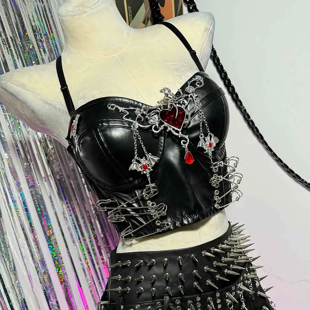 Bat Cyber E-Girls Fashion Revival Y2K Halter Camisole TOPS Vintage Kawaii Pin Goth Punk Rock Gothic Chain Harajuku Emo Grunge
Bat Cyber E-Girls Fashion Revival Y2K Halter Camisole TOPS Vintage Kawaii Pin Goth Punk Rock Gothic Chain Harajuku Emo Grunge