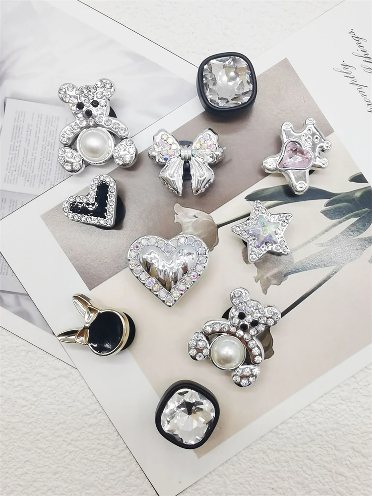 10PCS Luxury Rhinestone ABS Shoe Charms Bling Jewelry Buckle Decoration Clog Hole Shoes Diy Accessories For Women Slides Sandals
10PCS Luxury Rhinestone ABS Shoe Charms Bling Jewelry Buckle Decoration Clog Hole Shoes Diy Accessories For Women Slides Sandals
