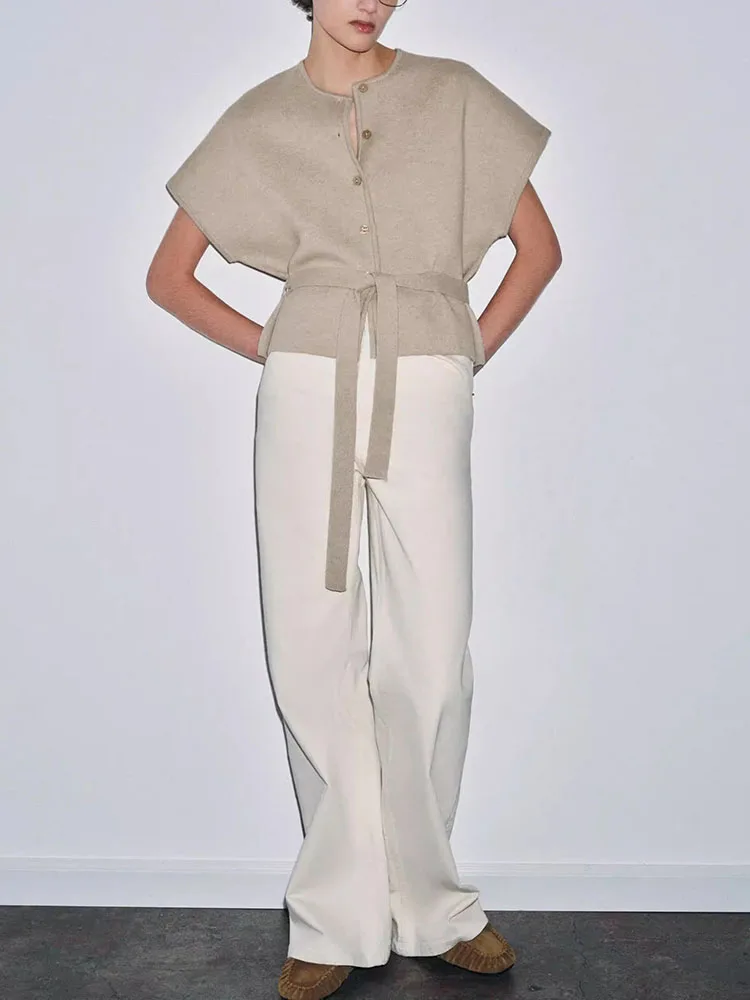 Spring 2026 New Arrival High-End round Ne ort Sve Knitted Jaet with Belt Versatile Women's Faion Casual Outerwear
Spring 2026 New Arrival High-End round Ne ort Sve Knitted Jaet with Belt Versatile Women's Faion Casual Outerwear