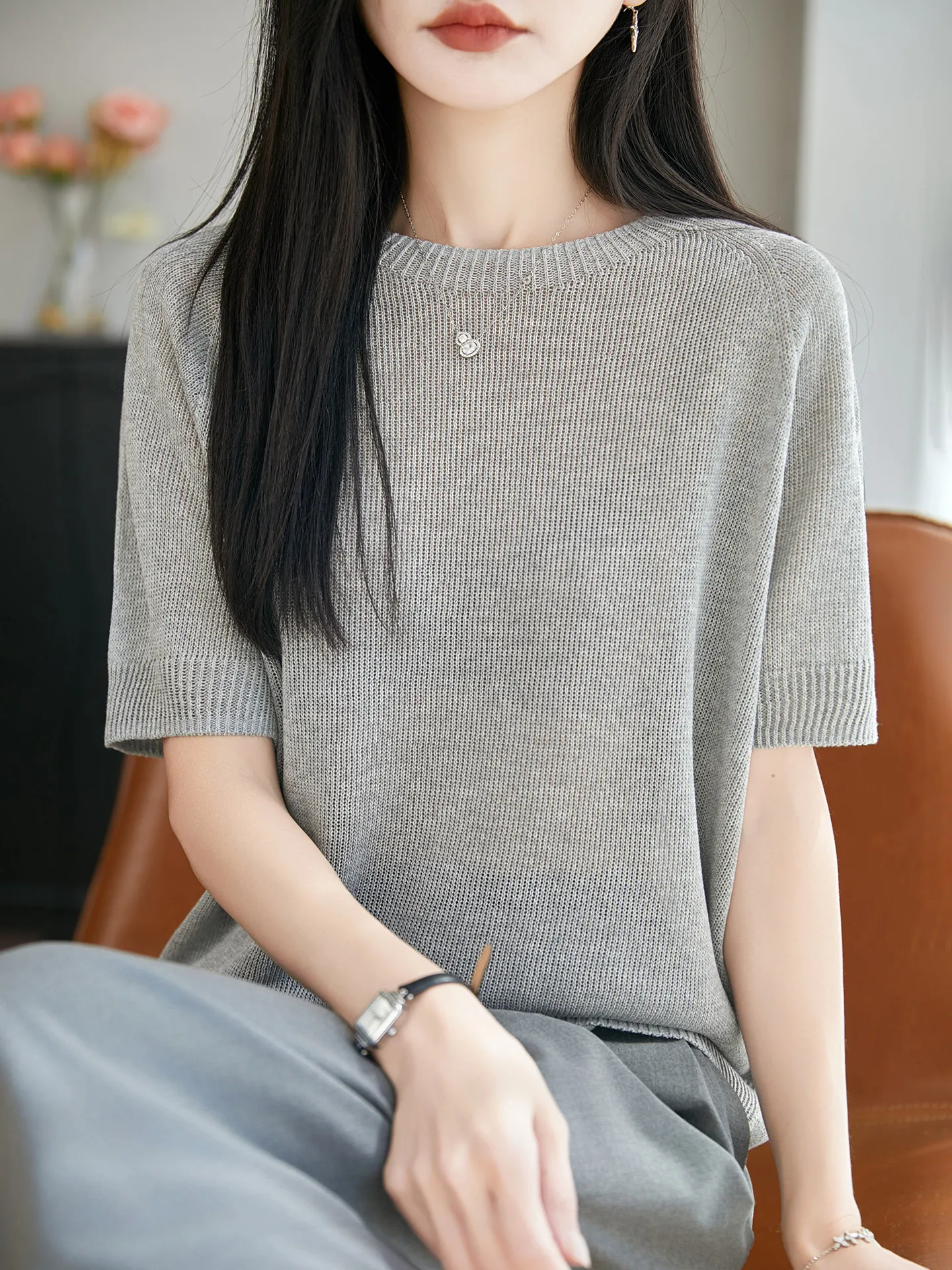 Women's Loose round Neck Short Sleeve Knitted Top Thin Breathable Casual Summer T-Shirt Soft Comfortable Half Sleeve Tee
Women's Loose round Neck Short Sleeve Knitted Top Thin Breathable Casual Summer T-Shirt Soft Comfortable Half Sleeve Tee