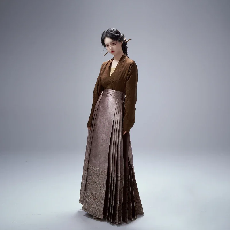 Chinese traditional dress Hanfu Song brocade dark jacquard machine sleeve imitation makeup flower horse skirt for women
Chinese traditional dress Hanfu Song brocade dark jacquard machine sleeve imitation makeup flower horse skirt for women