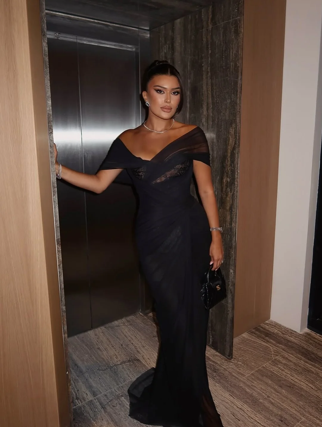 Arabian Night Elegant Evening Dresses Floor-Length Party Dresses Simply Prom Gowns Customized Luxury robes de soirée 2025
Arabian Night Elegant Evening Dresses Floor-Length Party Dresses Simply Prom Gowns Customized Luxury robes de soirée 2025