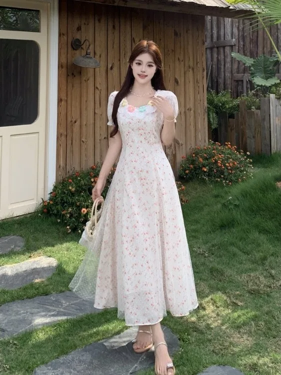 plus Size Women's Sweet Style Square Collar Floral Bubble Sleeve Dress Summer New Waist Cinched Beautiful Long Skirt
plus Size Women's Sweet Style Square Collar Floral Bubble Sleeve Dress Summer New Waist Cinched Beautiful Long Skirt