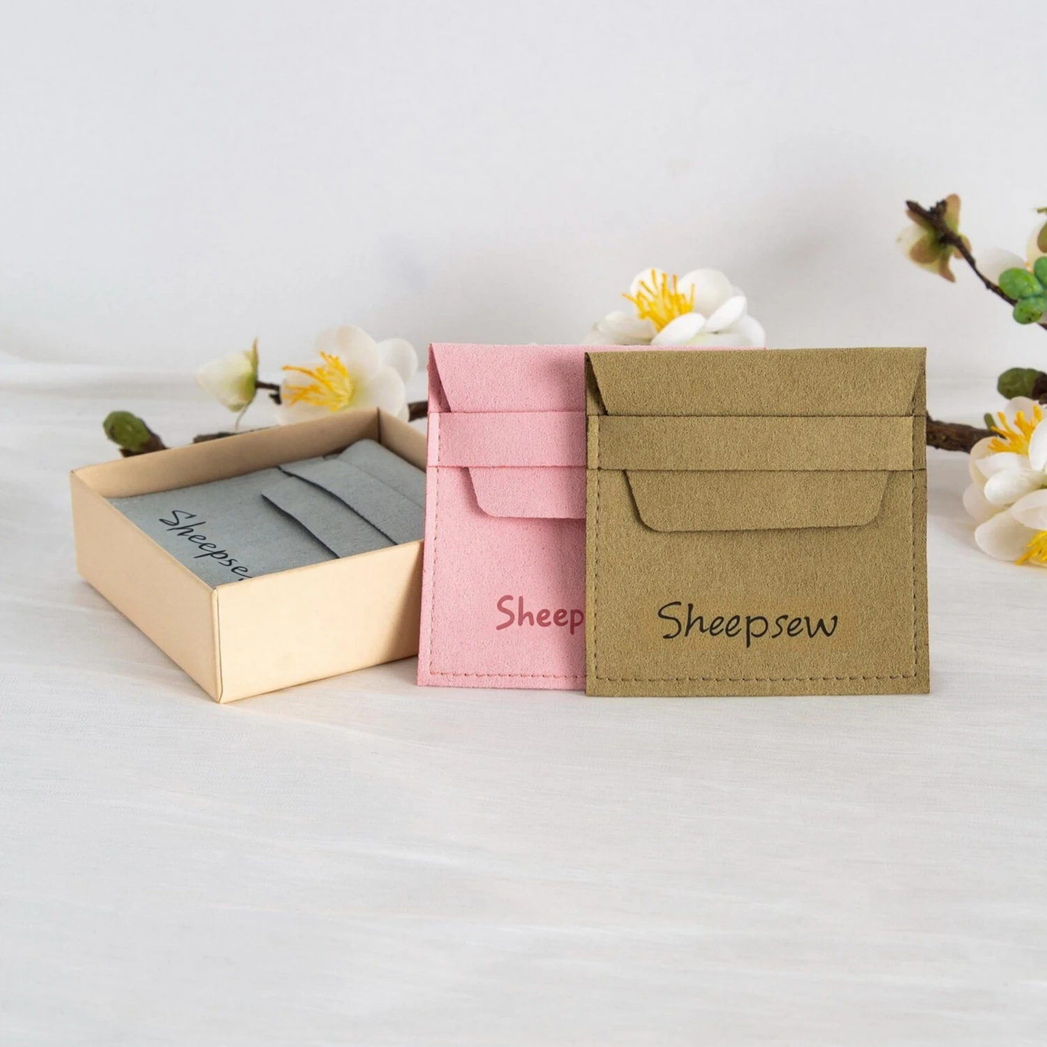 50sets Personalized Microfiber Jewelry Pouch: Custom Logo Envelope Bag
50sets Personalized Microfiber Jewelry Pouch: Custom Logo Envelope Bag