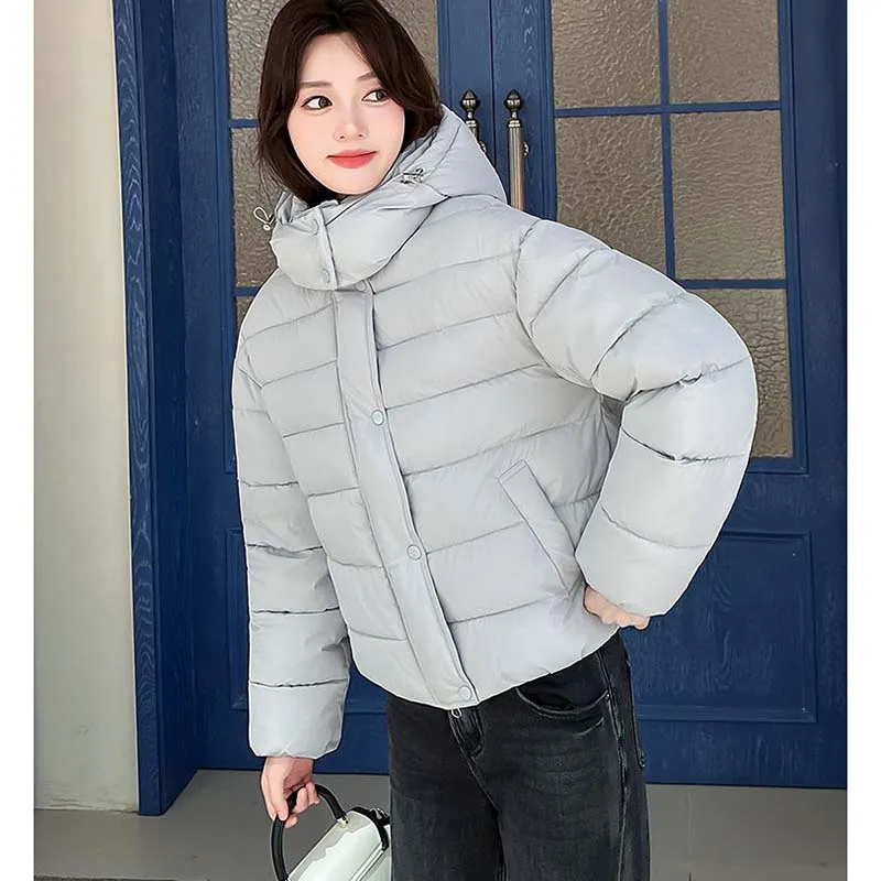 Down Jackets 2026 New Fashion Solid Women's Parka Winter Short Hooded Bread Clothes Long Sleeve Zipper Simple Female Outwear
Down Jackets 2026 New Fashion Solid Women's Parka Winter Short Hooded Bread Clothes Long Sleeve Zipper Simple Female Outwear