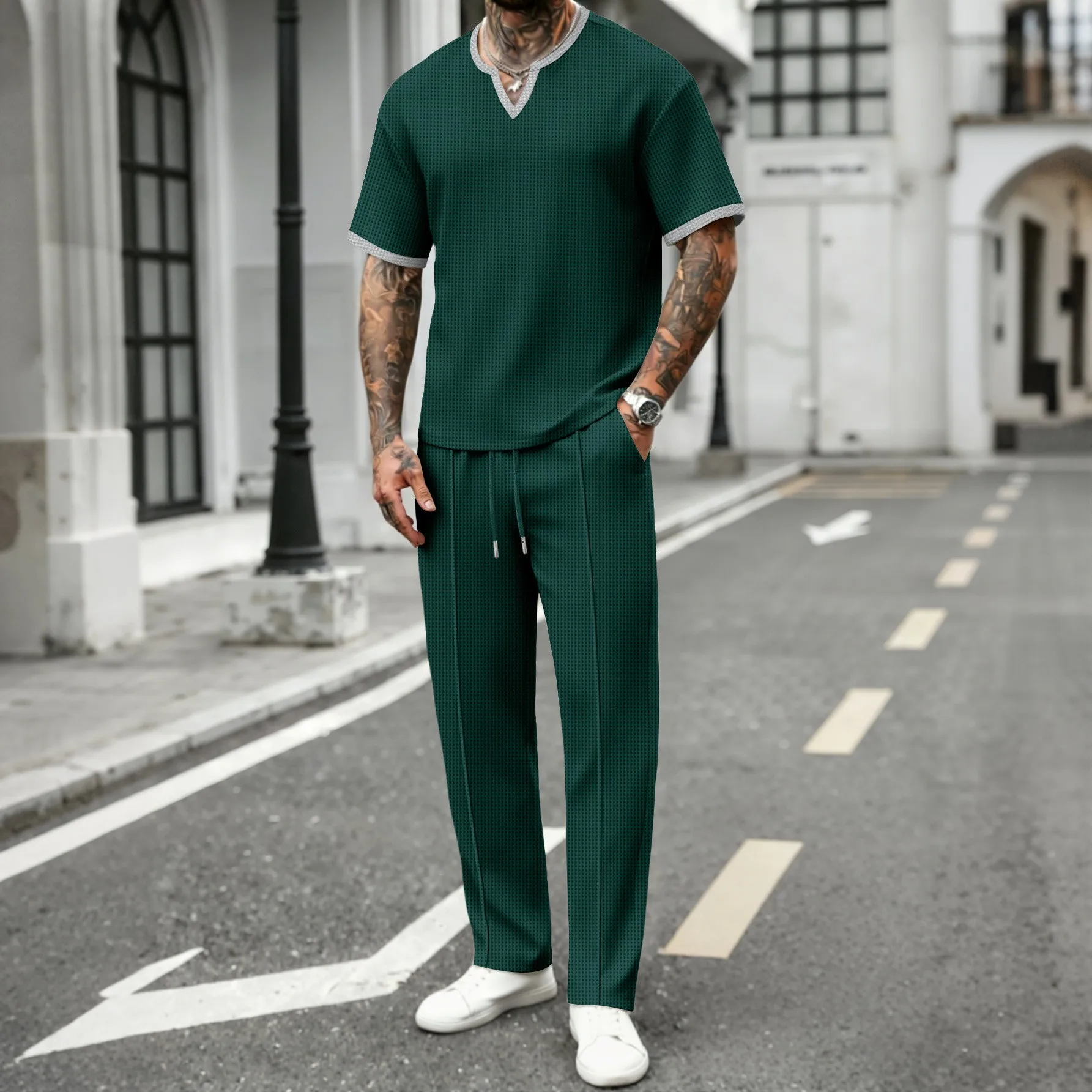 2026 New Men's Large Check Breathable Casual Set: Contrast Color Double-Layer Pocket V-Neck Short-Sleeve T-Shirt and Long Pants
2026 New Men's Large Check Breathable Casual Set: Contrast Color Double-Layer Pocket V-Neck Short-Sleeve T-Shirt and Long Pants