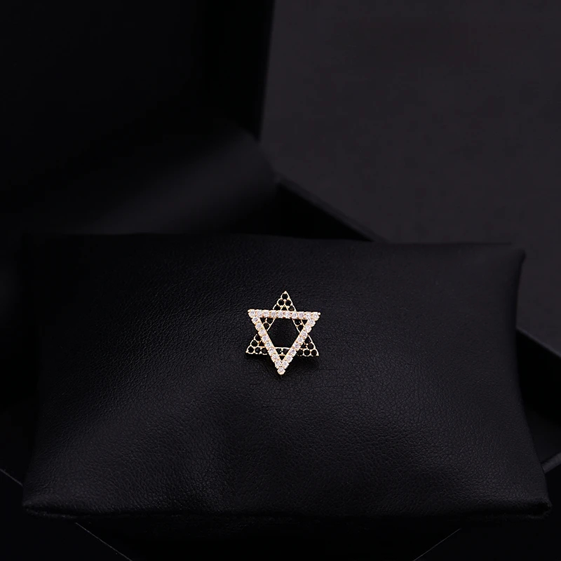 Mini Six-Pointed Star Brooch for Women Suit Luxury Black Collar Pin Shirt Neckline Buckle Clothing Accessories Jewelry 6059
Mini Six-Pointed Star Brooch for Women Suit Luxury Black Collar Pin Shirt Neckline Buckle Clothing Accessories Jewelry 6059