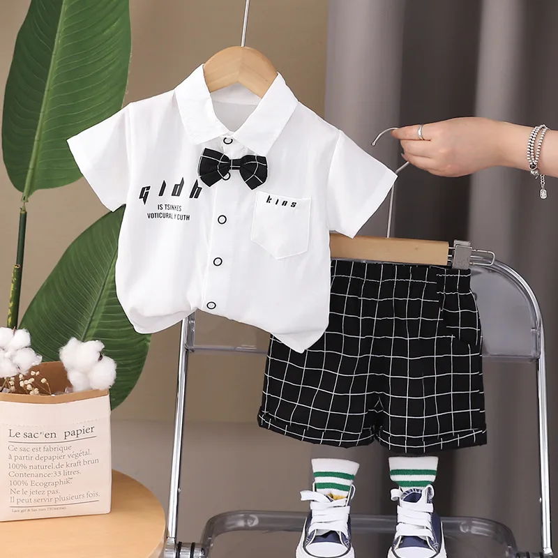 Toddler Summer Outfits for Baby Boy Clothes 1 To 2 Years Letter Tie Turn-down Collar Short Sleeve Shirts and Shorts Kids Suits
Toddler Summer Outfits for Baby Boy Clothes 1 To 2 Years Letter Tie Turn-down Collar Short Sleeve Shirts and Shorts Kids Suits