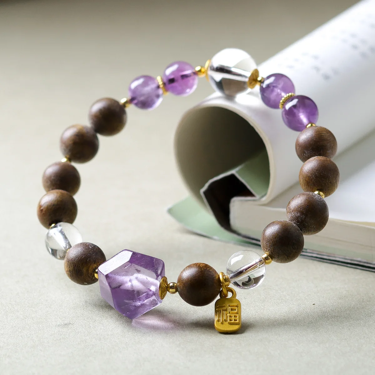 Natural Amethyst and White Crystal Bracelet Original Cultural Play Green Qinan Chinese Style Bracelet
Natural Amethyst and White Crystal Bracelet Original Cultural Play Green Qinan Chinese Style Bracelet