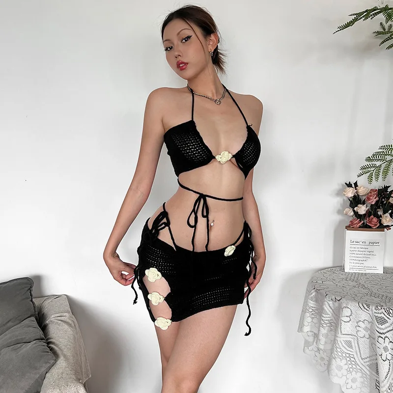 Fashionable 2024 Summer New Women's Sexy Hanging Neck And Bareback Split Triangle Resort Bikini Swimsuit Three Piece Set
Fashionable 2024 Summer New Women's Sexy Hanging Neck And Bareback Split Triangle Resort Bikini Swimsuit Three Piece Set