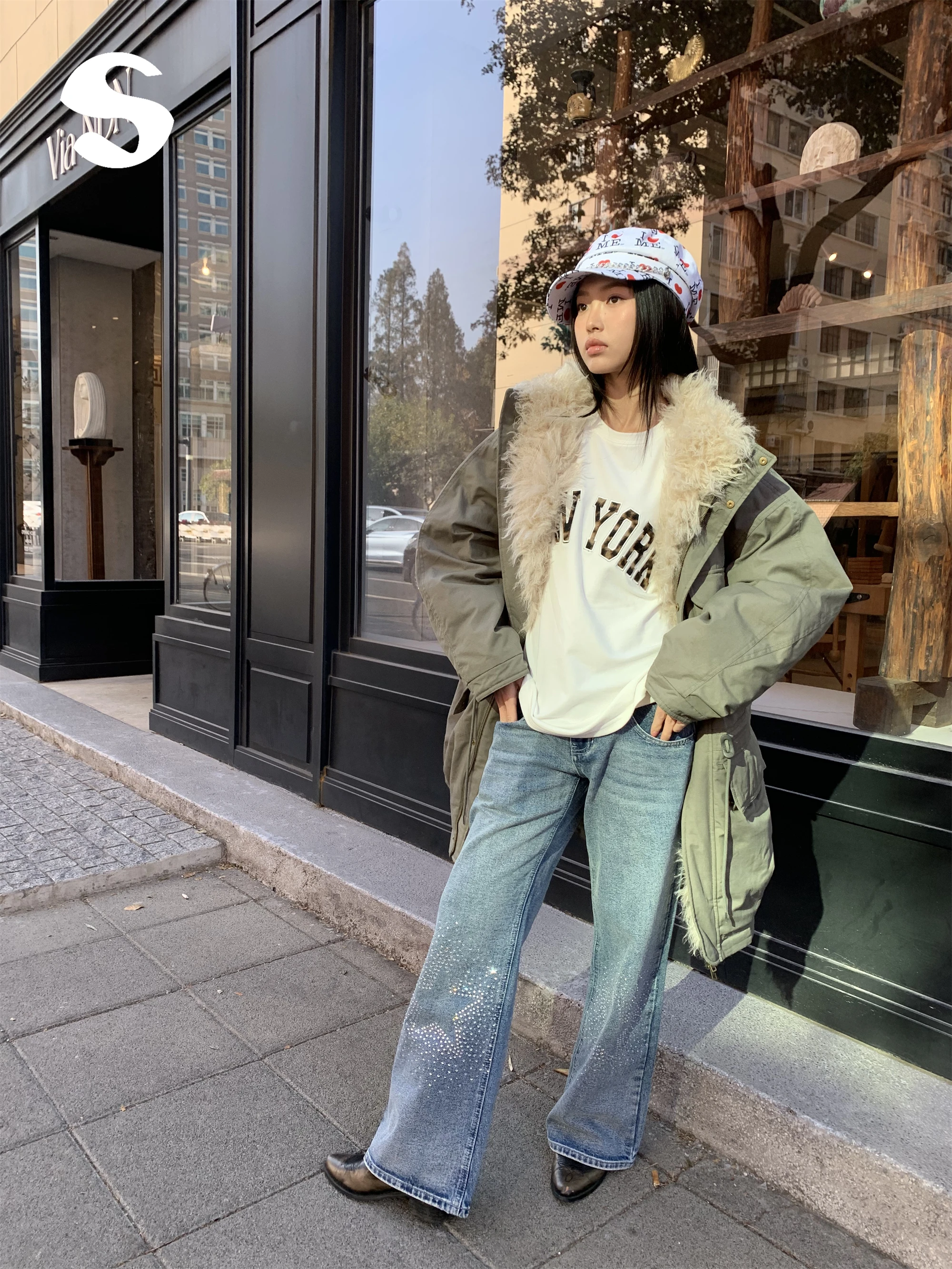 Женская зимняя парка Sp at с отстегивающимся капюшоном, теплая, белая, на пуху, повседневная, универсальная, на молнии, с длинными рукавами, регулируемая...
Женская зимняя парка Sp at с отстегивающимся капюшоном, теплая, белая, на пуху, повседневная, универсальная, на молнии, с длинными рукавами, регулируемая...