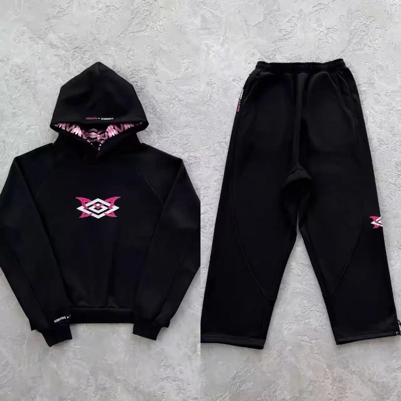 Свитшот Mertra High Street с принтом логотипа, хлопковые брюки унисекс
Свитшот Mertra High Street с принтом логотипа, хлопковые брюки унисекс