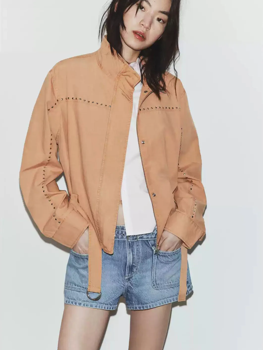 Spring New Arrival Women's Jacket Simple Long Sleeve Stand Collar Color Block Rivet Belt Standard Fit Short Outerwear
Spring New Arrival Women's Jacket Simple Long Sleeve Stand Collar Color Block Rivet Belt Standard Fit Short Outerwear