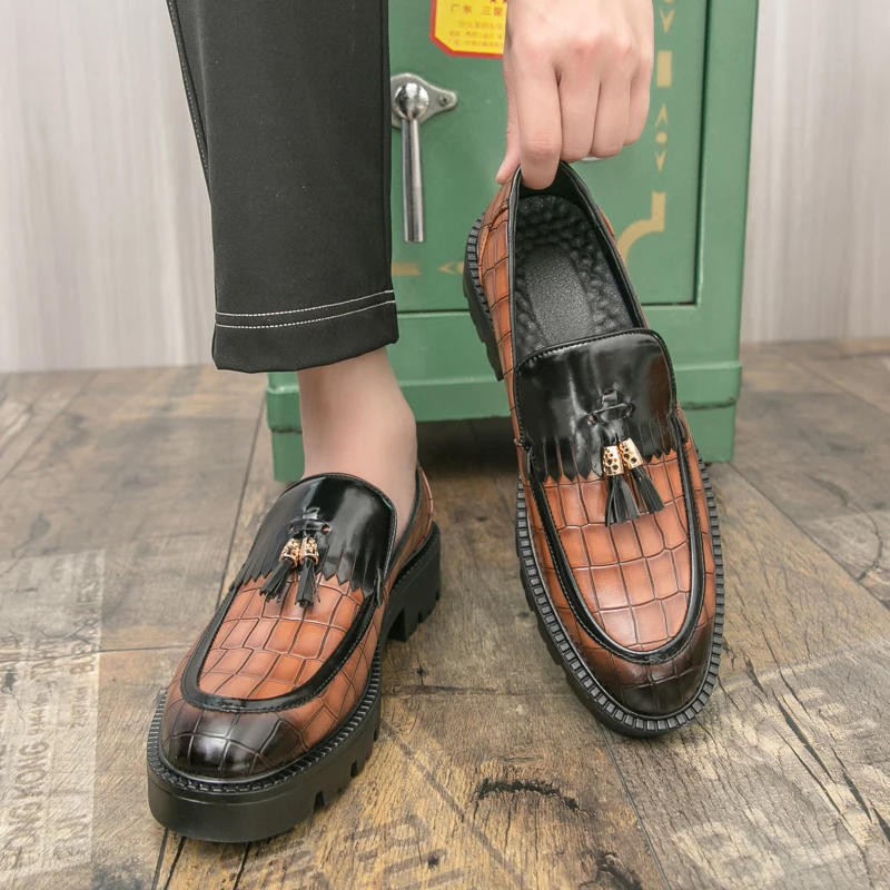 Men Loafers PU Solid Color Thick Sole Height Increasing Youth Daily Versatile Stone Texture Tassel Business Formal Casual Shoes
Men Loafers PU Solid Color Thick Sole Height Increasing Youth Daily Versatile Stone Texture Tassel Business Formal Casual Shoes