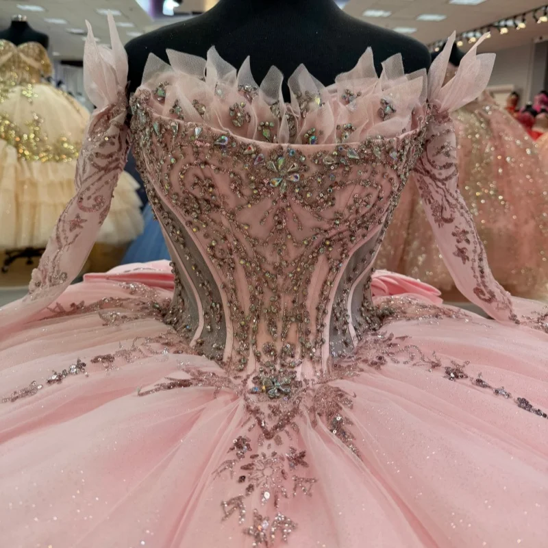 Pink Quinceanera Dress off-shoulder Sequins 3D Flower Decal Lace Layering Long tail Bow vestidos de 15 Quinceanera Customize
Pink Quinceanera Dress off-shoulder Sequins 3D Flower Decal Lace Layering Long tail Bow vestidos de 15 Quinceanera Customize