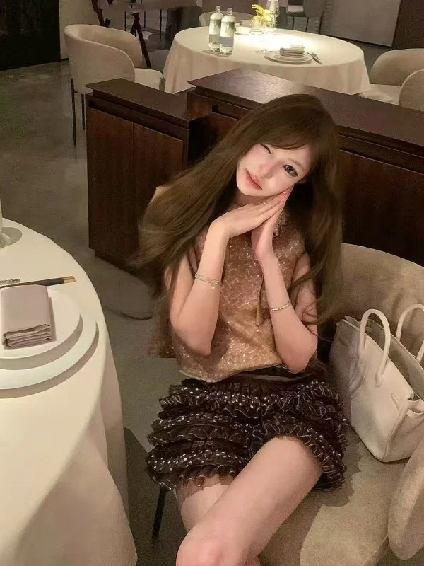 Pure Desire Girl Doll Collar Short Sleeve Polka Dot Knot Top Coffee Cake Skirt Two Piece Set Spring Fashion Women
Pure Desire Girl Doll Collar Short Sleeve Polka Dot Knot Top Coffee Cake Skirt Two Piece Set Spring Fashion Women