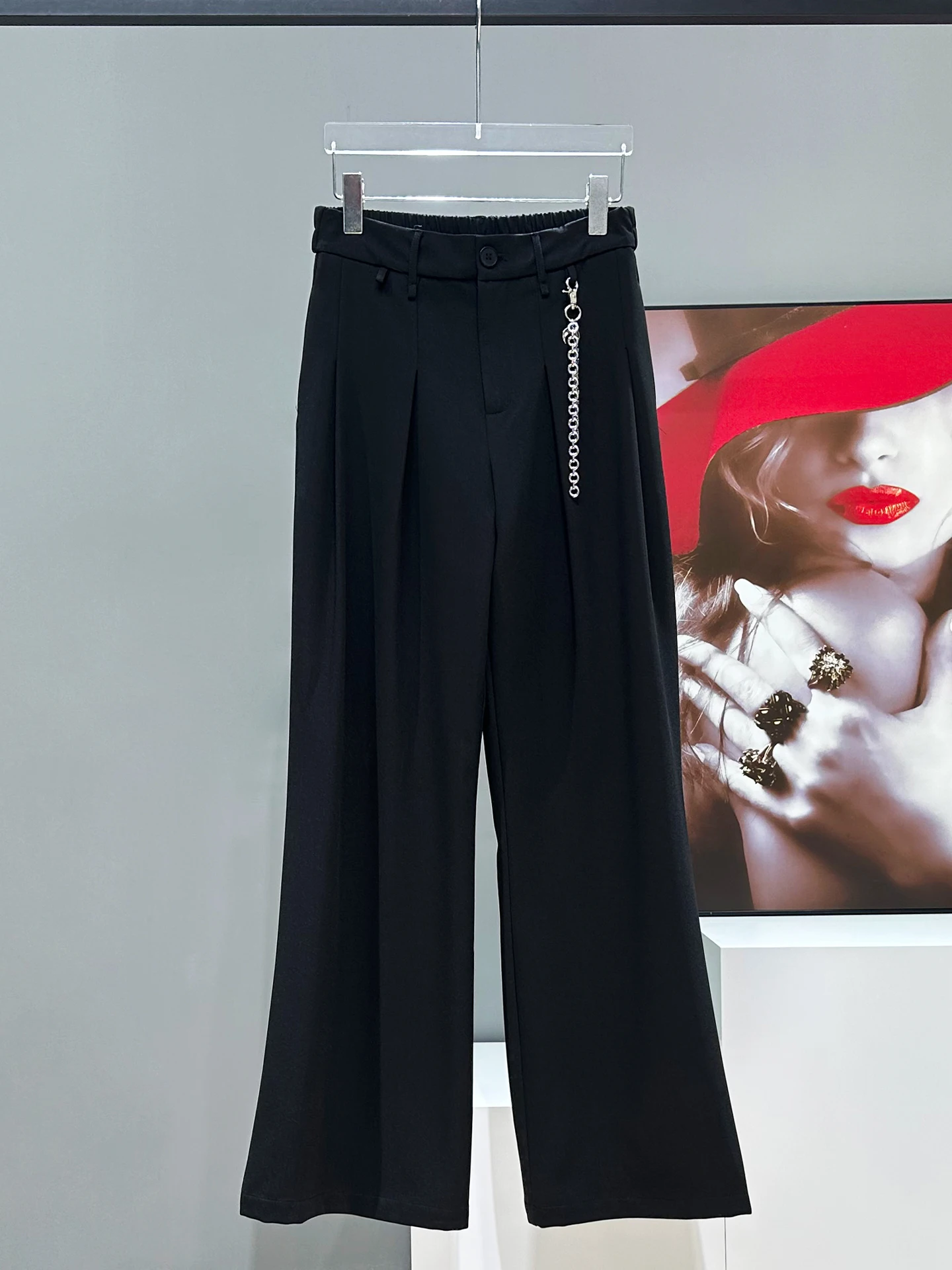 Оригинальные корейские мужские брюки с плиссированным дизайном, повседневные, прямого кроя, не требующие глажки, длинные, молодежные, модные, для осени
Оригинальные корейские мужские брюки с плиссированным дизайном, повседневные, прямого кроя, не требующие глажки, длинные, молодежные, модные, для осени