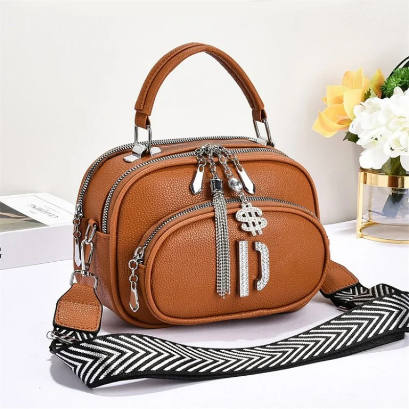 Stylish Designer Ladies Shoulder Bag, Soft Leather Handbag, Women's Crossbody Messenger Tote Purse For Everyday Elegance
Stylish Designer Ladies Shoulder Bag, Soft Leather Handbag, Women's Crossbody Messenger Tote Purse For Everyday Elegance
