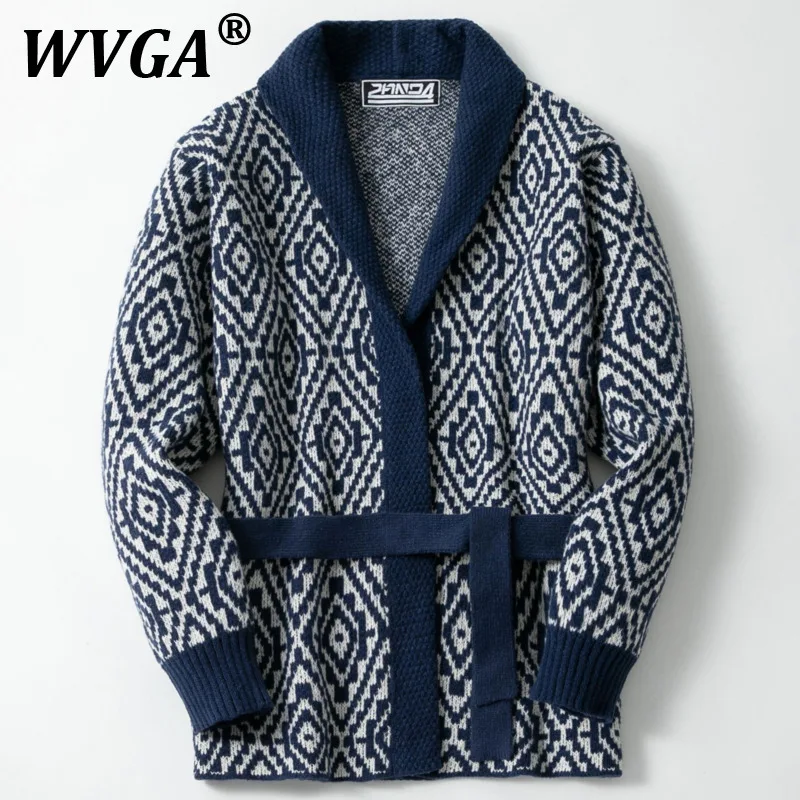 WVGA зимнее новое мужское жаккардовое шерстяное пальто, утолщенное модное нишевое шикарное повседневное кардиган средней длины с поясом, свитер Ins Y2K W11657
WVGA зимнее новое мужское жаккардовое шерстяное пальто, утолщенное модное нишевое шикарное повседневное кардиган средней длины с поясом, свитер Ins Y2K W11657