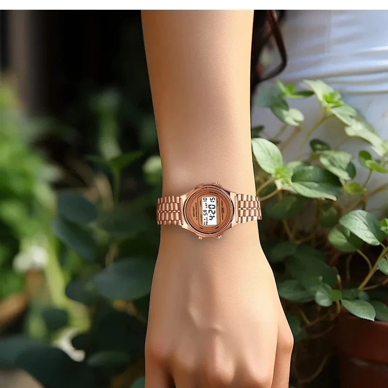 Women Casual LED Electronic Watch Retro Stainless Steel Strap Ladies LED Digital Watch Multifunction Sports Wristwatch Clock
Women Casual LED Electronic Watch Retro Stainless Steel Strap Ladies LED Digital Watch Multifunction Sports Wristwatch Clock