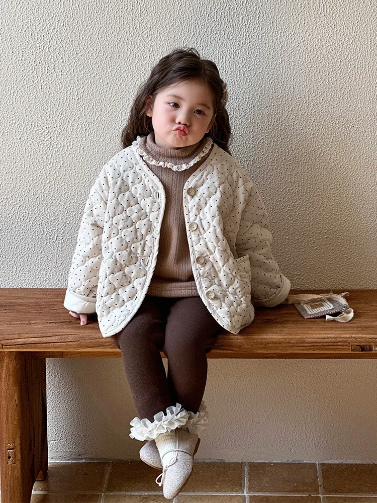 Girls' Autumn and Winter Padded Jacket2025New Children's Thickened Warm Top Baby Girl Winter Cotton Clothes
Girls' Autumn and Winter Padded Jacket2025New Children's Thickened Warm Top Baby Girl Winter Cotton Clothes