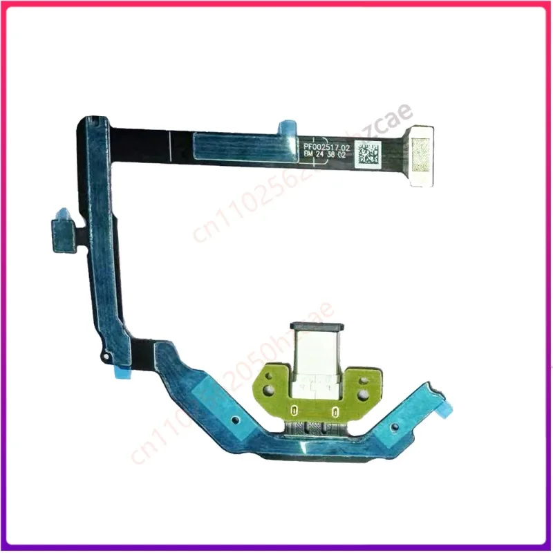 Новый кабель для заднего датчика 4G-модуля DJI Air 3S Vision Flex Cable, запасная часть PF002517.02
Новый кабель для заднего датчика 4G-модуля DJI Air 3S Vision Flex Cable, запасная часть PF002517.02