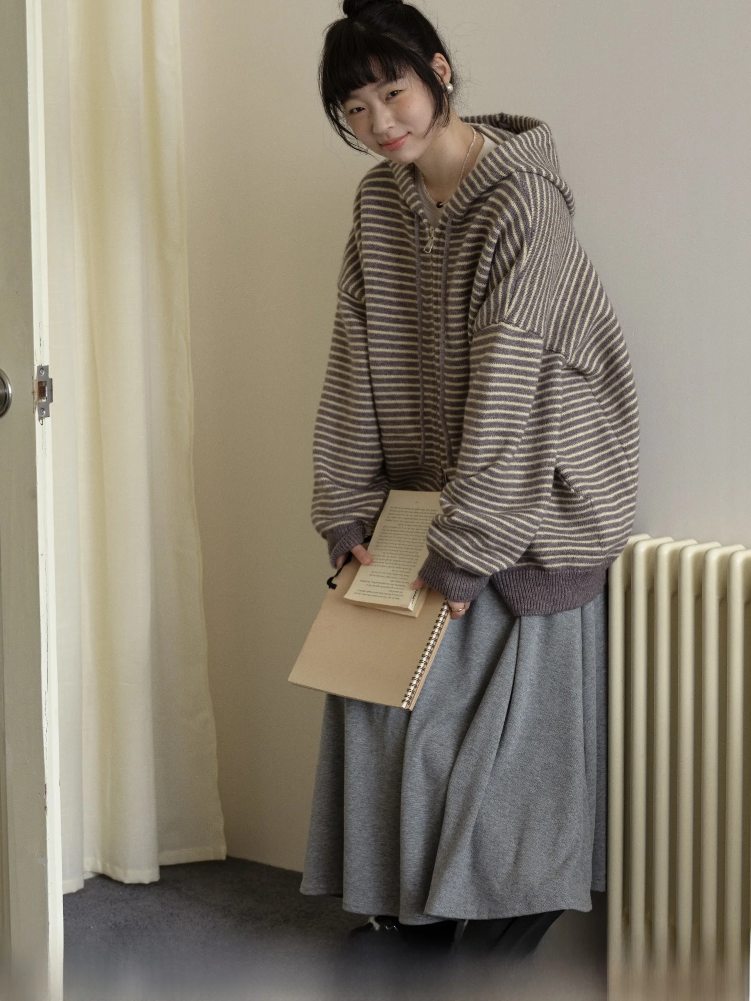 Loose Casual Striped Knitted Open Cardigan Women's Autumn Lazy Sle Sweater Coat Comfortable Breathable Zipper Closure Long ...
Loose Casual Striped Knitted Open Cardigan Women's Autumn Lazy Sle Sweater Coat Comfortable Breathable Zipper Closure Long ...