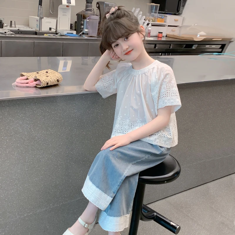 Girls Summer Clothing Sets Fashion Children White Short Sleeve + Jeans Two-Piece Sets 2025 New
Girls Summer Clothing Sets Fashion Children White Short Sleeve + Jeans Two-Piece Sets 2025 New