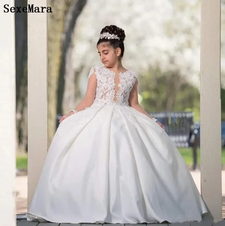 White Flower Girl Dress for Wedding Ball Gown Puffy Baby Girl Pageant First Communion Dress
White Flower Girl Dress for Wedding Ball Gown Puffy Baby Girl Pageant First Communion Dress