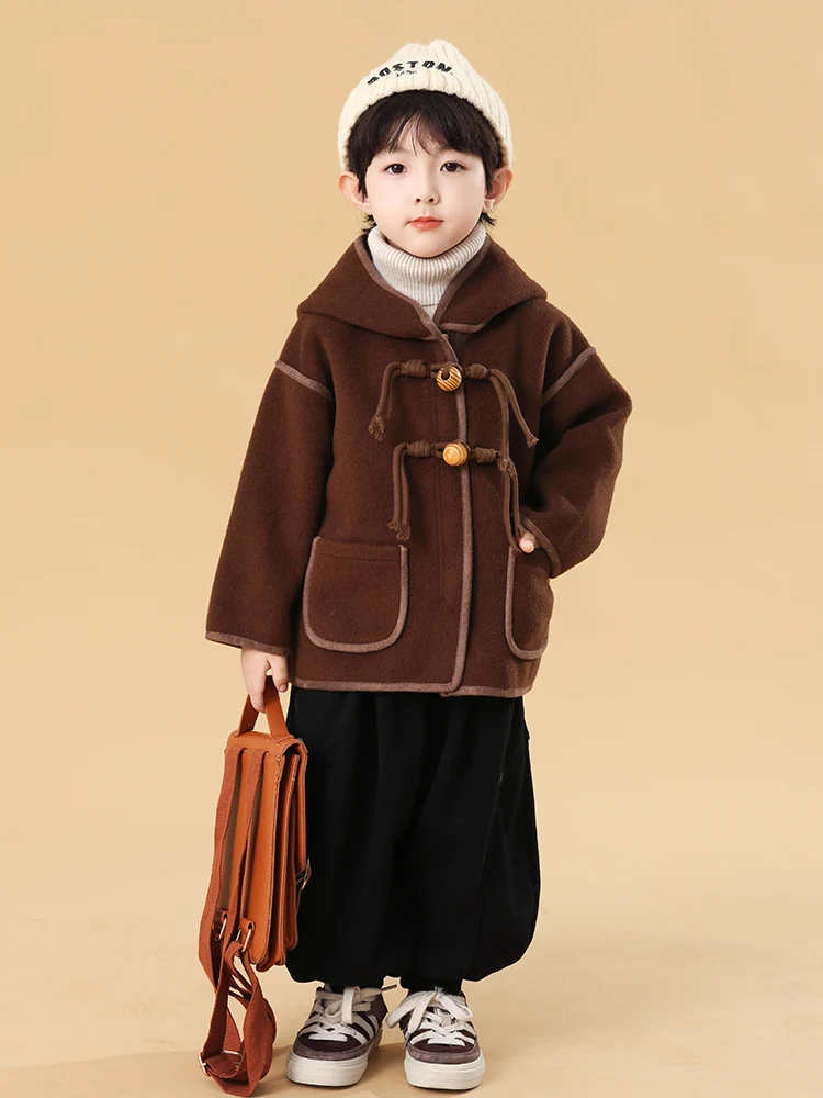 Trendy Children's Autumn Winter Coat Fur And Leather Inteated Woolen Upper Body for Boys Baby Warm Faionable Outerwear
Trendy Children's Autumn Winter Coat Fur And Leather Inteated Woolen Upper Body for Boys Baby Warm Faionable Outerwear