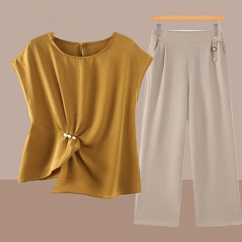 Female Short Sleeved T-shirt Pants 2PCS Ladies Large Size 5XL Trousers Two-piece Suit Summer Women Round Neck Shirt Pants Outfit
Female Short Sleeved T-shirt Pants 2PCS Ladies Large Size 5XL Trousers Two-piece Suit Summer Women Round Neck Shirt Pants Outfit
