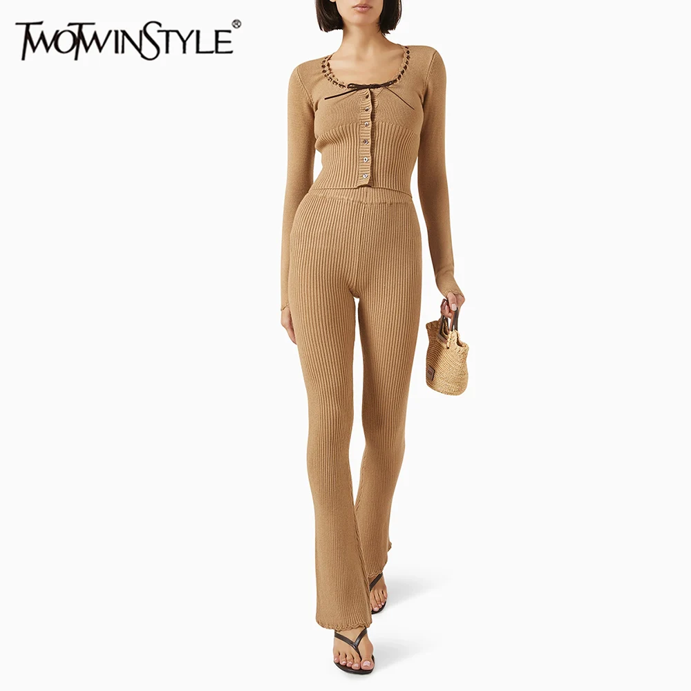 TWOTWINSTYLE Casual Two Piece Set for Women O Neck Long Sleeve Cardigan High Waist Slimming Pants Fashion Autumn Outfit Female
TWOTWINSTYLE Casual Two Piece Set for Women O Neck Long Sleeve Cardigan High Waist Slimming Pants Fashion Autumn Outfit Female