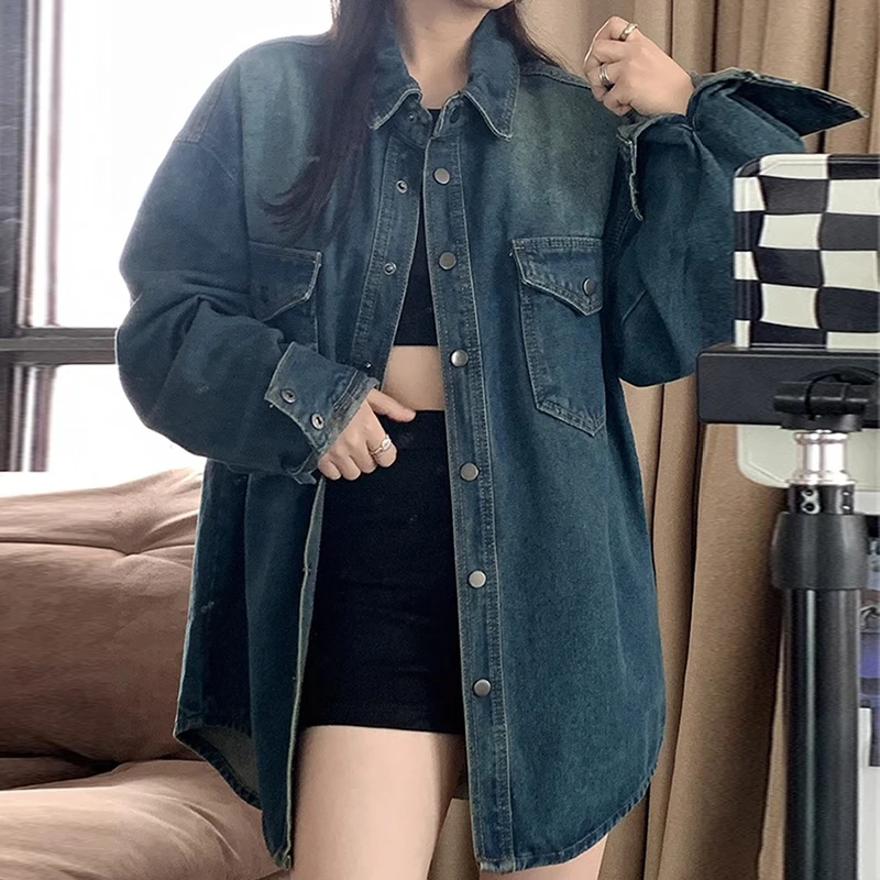 SuperAen Oversize Vintage Blue Long-sleeved Denim Coat Women 2025 Spring New Loose High Street Single Breasted Coats
SuperAen Oversize Vintage Blue Long-sleeved Denim Coat Women 2025 Spring New Loose High Street Single Breasted Coats
