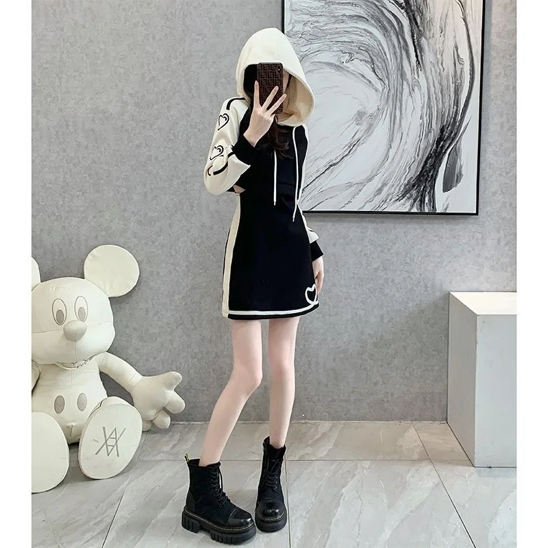 2025 Spring And Autumn Women's Fashion New Sports Casual Dress dress Show Thin Foreign Style Small Hooded Waist Hoodie Coat Top
2025 Spring And Autumn Women's Fashion New Sports Casual Dress dress Show Thin Foreign Style Small Hooded Waist Hoodie Coat Top