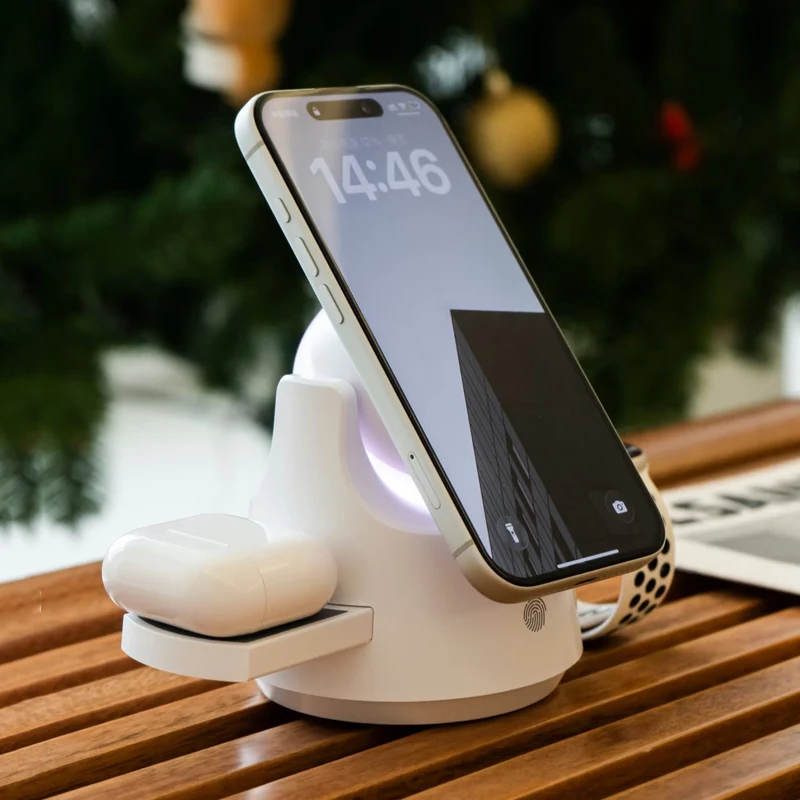 Three-in-One Wireless Charger Stand Magnetic Absorption Bluetooth Wireless Earphones Smart Watch Holder Desktop Atmosphere Light
Three-in-One Wireless Charger Stand Magnetic Absorption Bluetooth Wireless Earphones Smart Watch Holder Desktop Atmosphere Light