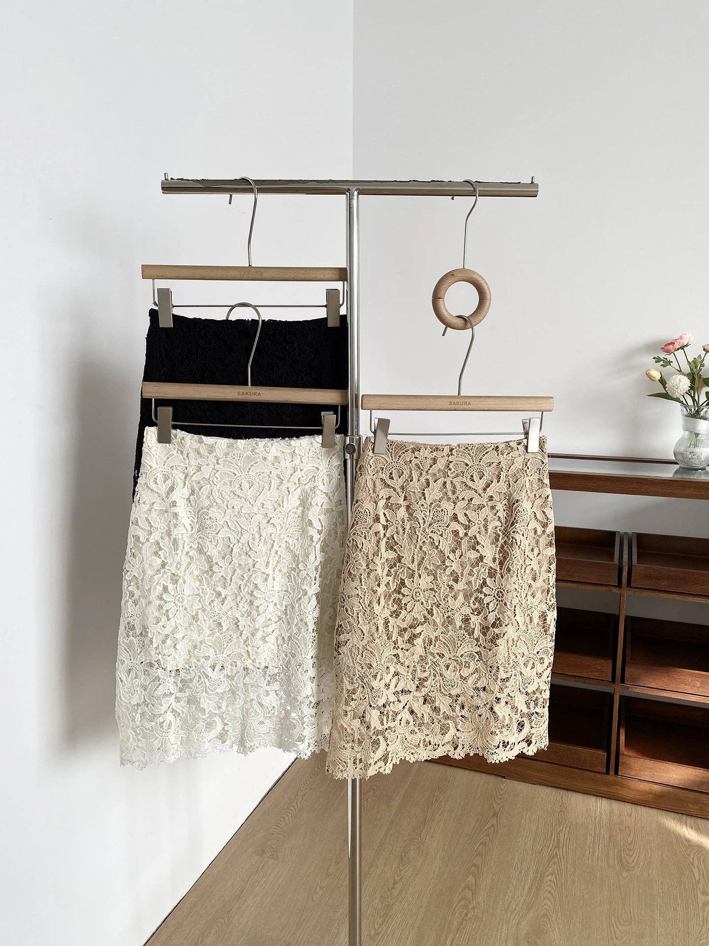 Elegant A-Line Skirt Women's Heavy Embroidery Lace Slimming High Waist Summer New Style DIYI Versatile Stylish Skirt
Elegant A-Line Skirt Women's Heavy Embroidery Lace Slimming High Waist Summer New Style DIYI Versatile Stylish Skirt