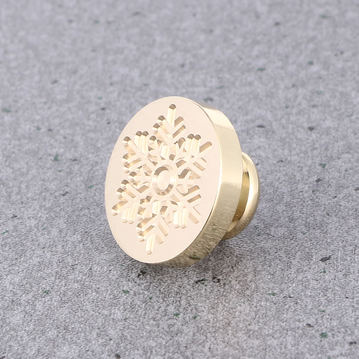 1pcs Sealing Wax Vintage Copper Retro Beads Envelope Decor Supplies Wax Sticks Snowflake Pattern Safe Environmental 
1pcs Sealing Wax Vintage Copper Retro Beads Envelope Decor Supplies Wax Sticks Snowflake Pattern Safe Environmental