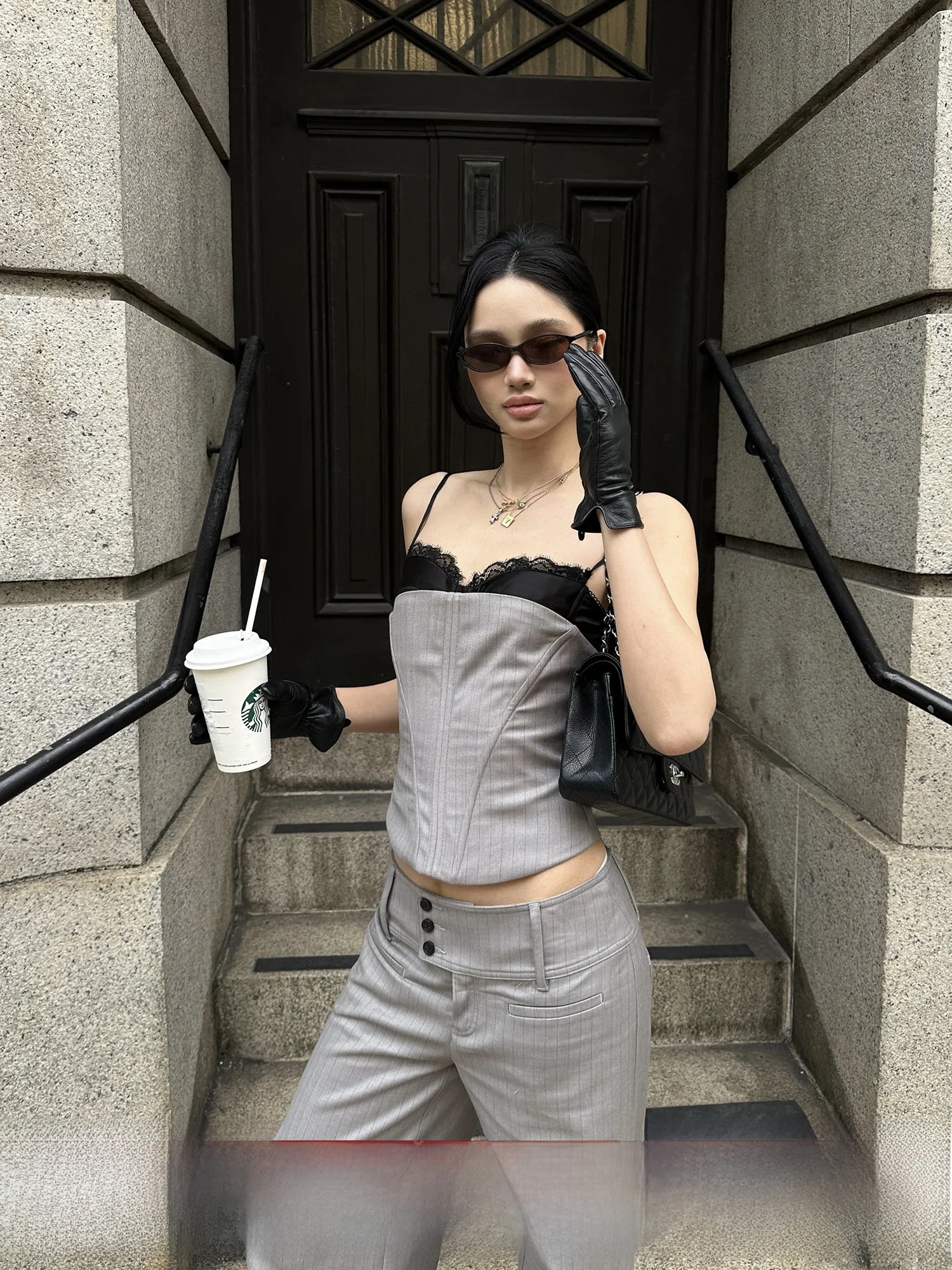 Женский повседневный топ Rovente Hot Ci с кружевной отделкой, облегающий, сексуальный, в полоску, с дизайном Fibone, для подружек невесты, из полиэстера
Женский повседневный топ Rovente Hot Ci с кружевной отделкой, облегающий, сексуальный, в полоску, с дизайном Fibone, для подружек невесты, из полиэстера