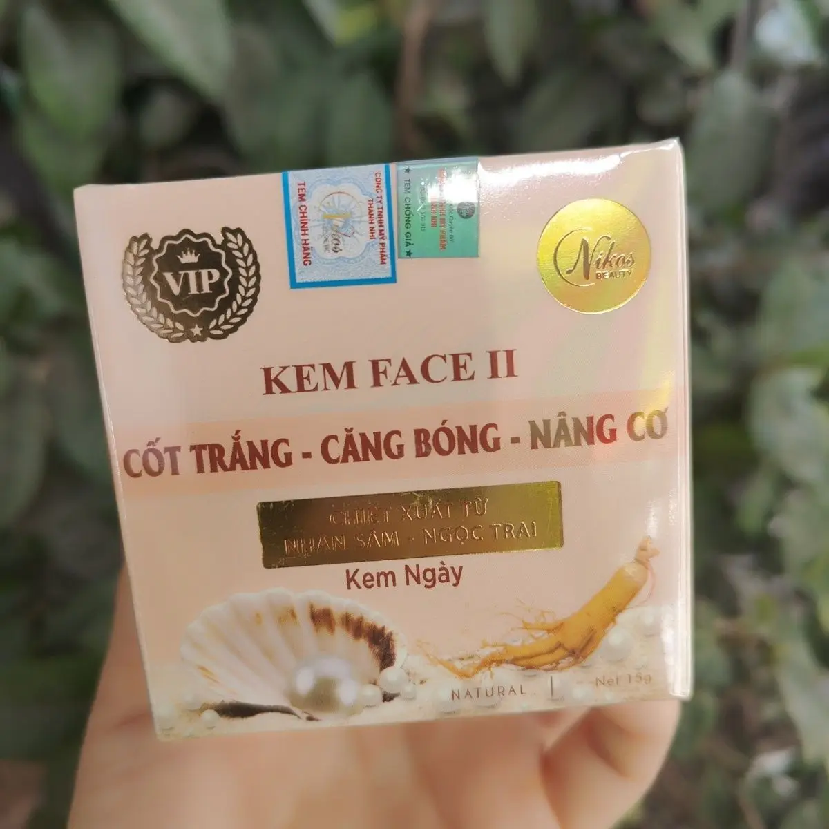 Вьетнамский отбеливающий крем для лица, осветляющий и корректирующий пигментные пятна, для устранения тусклости кожи.
Вьетнамский отбеливающий крем для лица, осветляющий и корректирующий пигментные пятна, для устранения тусклости кожи.