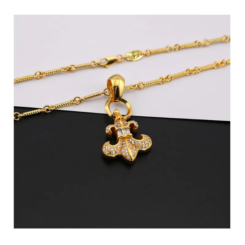 Diamond-encrusted Boat Anchor Gold-plated Pendant Necklace, Personalized Light Luxury, Niche Fashion Girls' Necklace
Diamond-encrusted Boat Anchor Gold-plated Pendant Necklace, Personalized Light Luxury, Niche Fashion Girls' Necklace