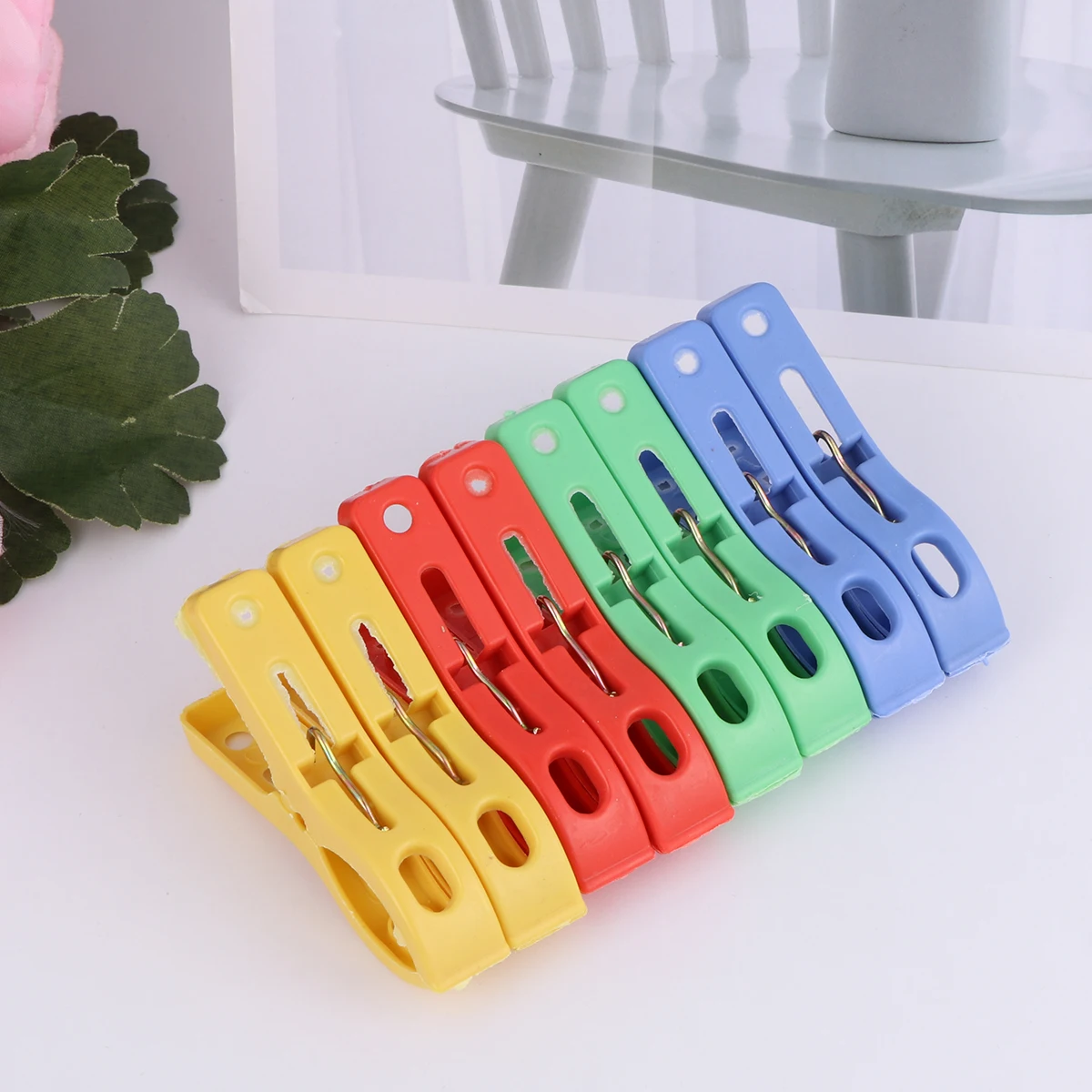 24 Pcs Windproof Clips Heavy Duty Large Size Non Slip Plastic Clothespins For Quilt Clothes Underwear Socks Towel Skirts Pants
24 Pcs Windproof Clips Heavy Duty Large Size Non Slip Plastic Clothespins For Quilt Clothes Underwear Socks Towel Skirts Pants