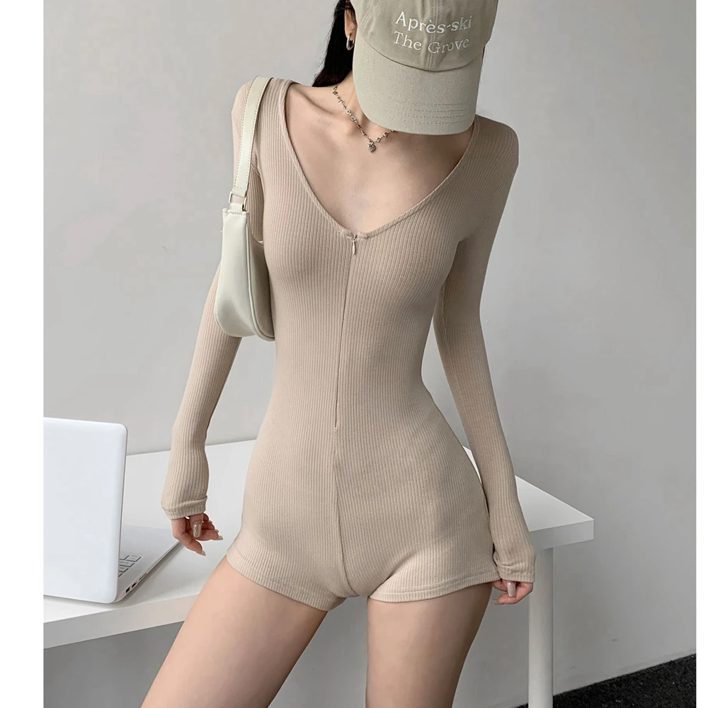 Womens Yoga Long Sleeve Jumpsuits Slim Fit Stretch One Piece Shorts Playsuits Romper Sexy Fitness V Neck Low Zipper Sportwears
Womens Yoga Long Sleeve Jumpsuits Slim Fit Stretch One Piece Shorts Playsuits Romper Sexy Fitness V Neck Low Zipper Sportwears