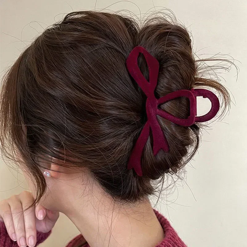Red Velvet Bow Hair Clips Autumn Winter Women Hair Claw Clip French Elegant Hairpin Korean Hair Accessories Female Headwear Gift
Red Velvet Bow Hair Clips Autumn Winter Women Hair Claw Clip French Elegant Hairpin Korean Hair Accessories Female Headwear Gift